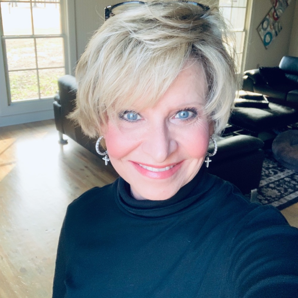 Meet your Posher, Diana
